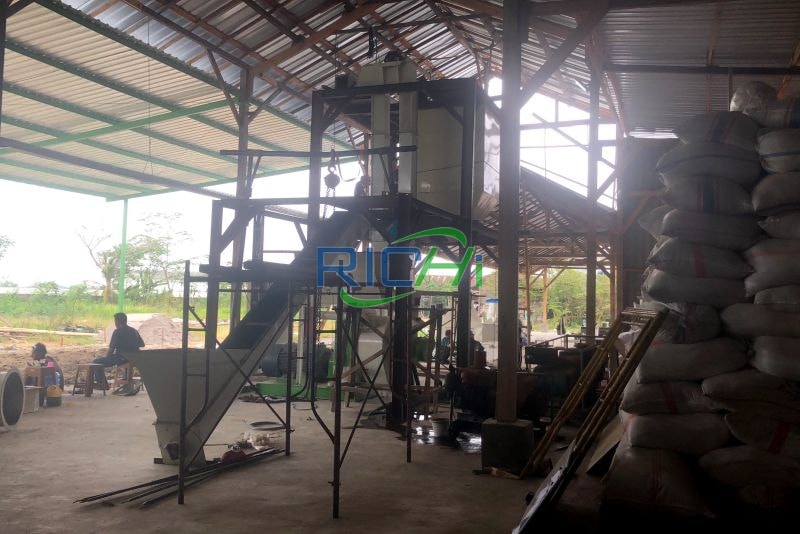 chicken manure pellet machine for sale Vietnam