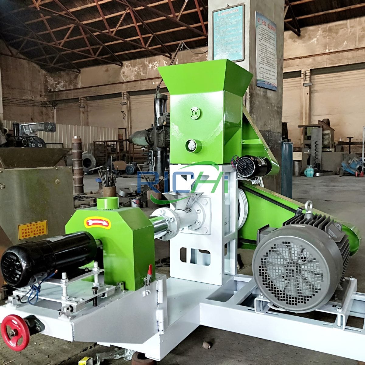 Features of dry fish feed extruder machine 500kg